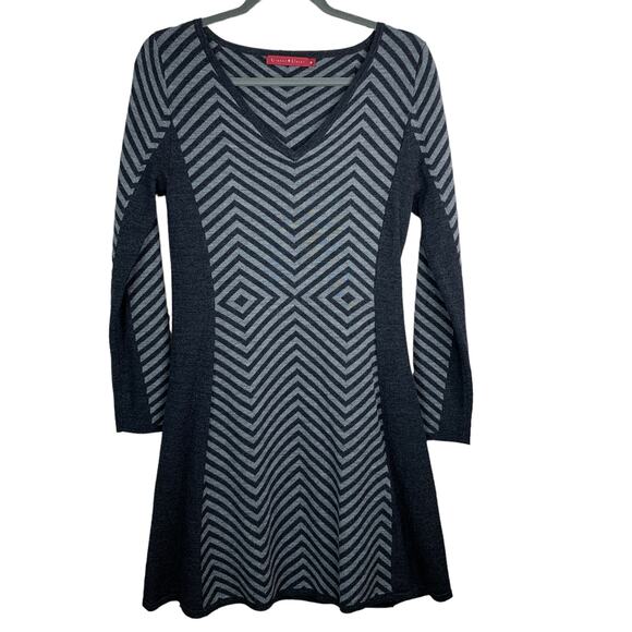 Sweater Dress Krimson Klover 100% Wool Gray Black Chevron Stripe Size Medium - Picture 1 of 10